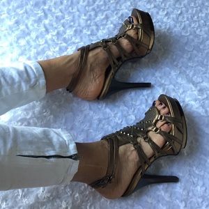 Fergie Bronze Studded Platform Heels Sz 6